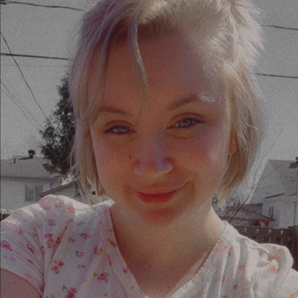Meet your Posher, Stephanie